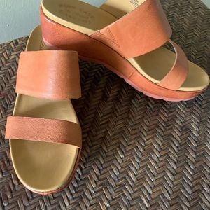 Kork-Ease women’s platform sandals size 9